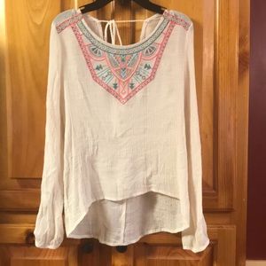 Lightweight Long sleeve top, size small
